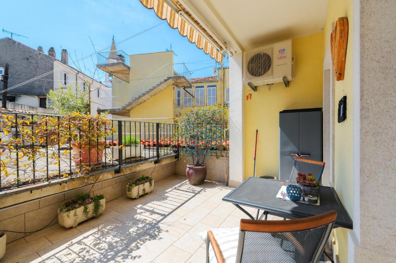 Apartment Nina Poreč Exterior foto