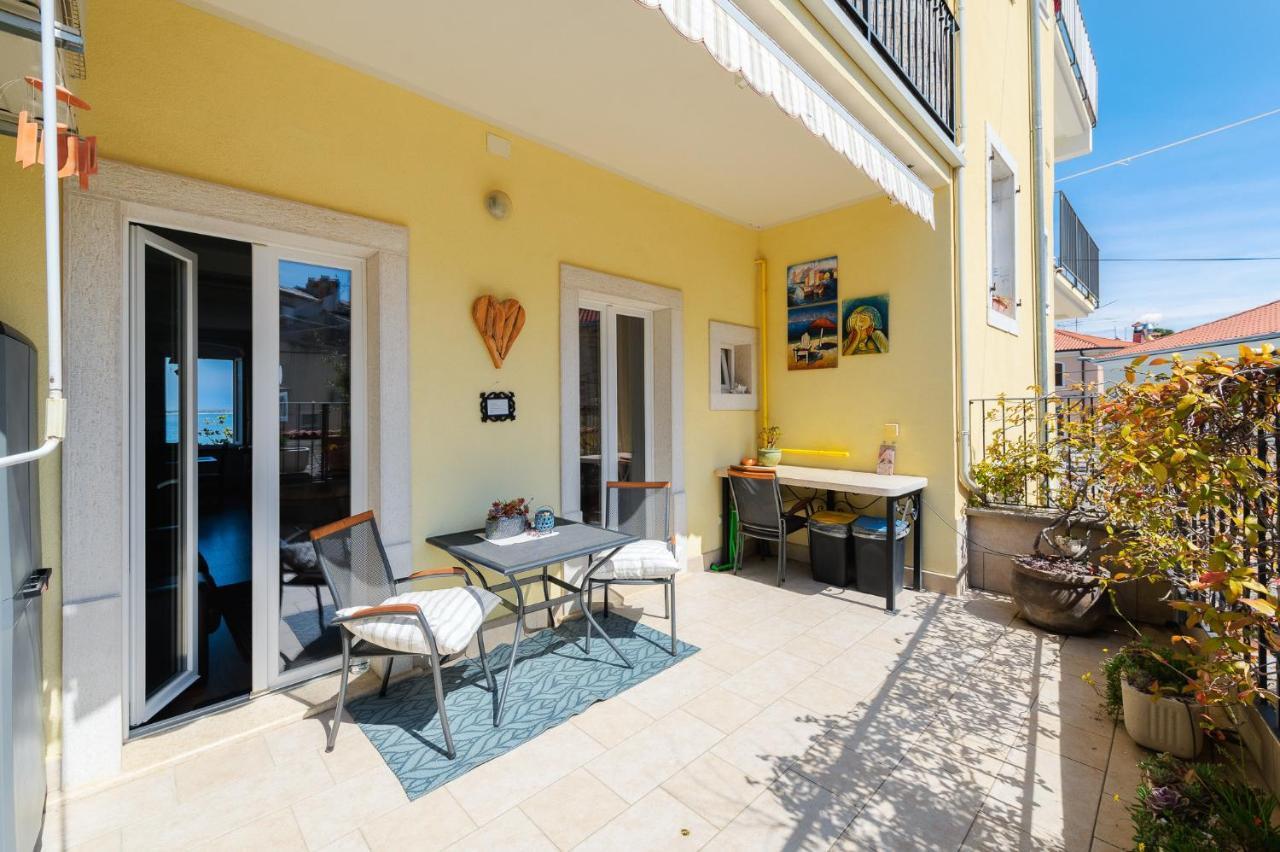 Apartment Nina Poreč Exterior foto