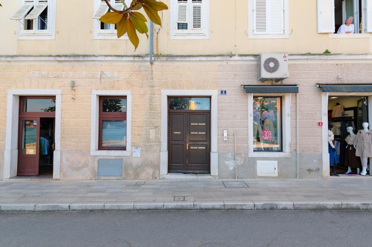 Apartment Nina Poreč Exterior foto
